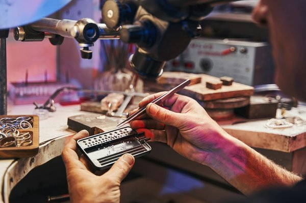 Élégance et passion : découvrez la joaillerie diamant blanc à Marseille